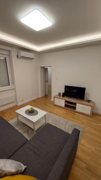 Apartment Green Lux Belgrade Luaran gambar